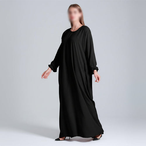 Basic abaya in black