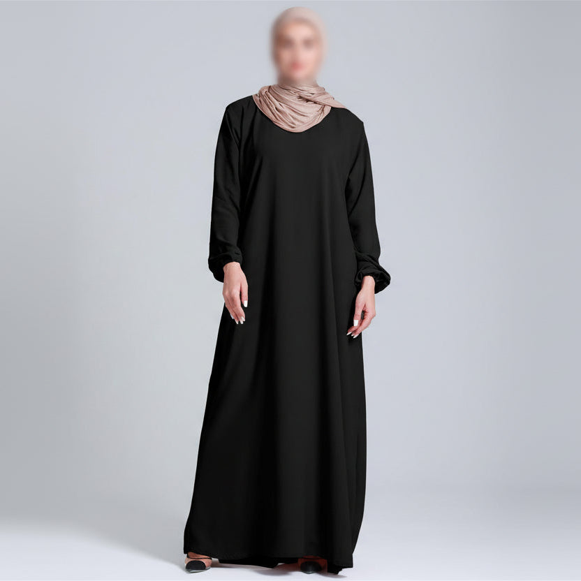 Basic abaya in black