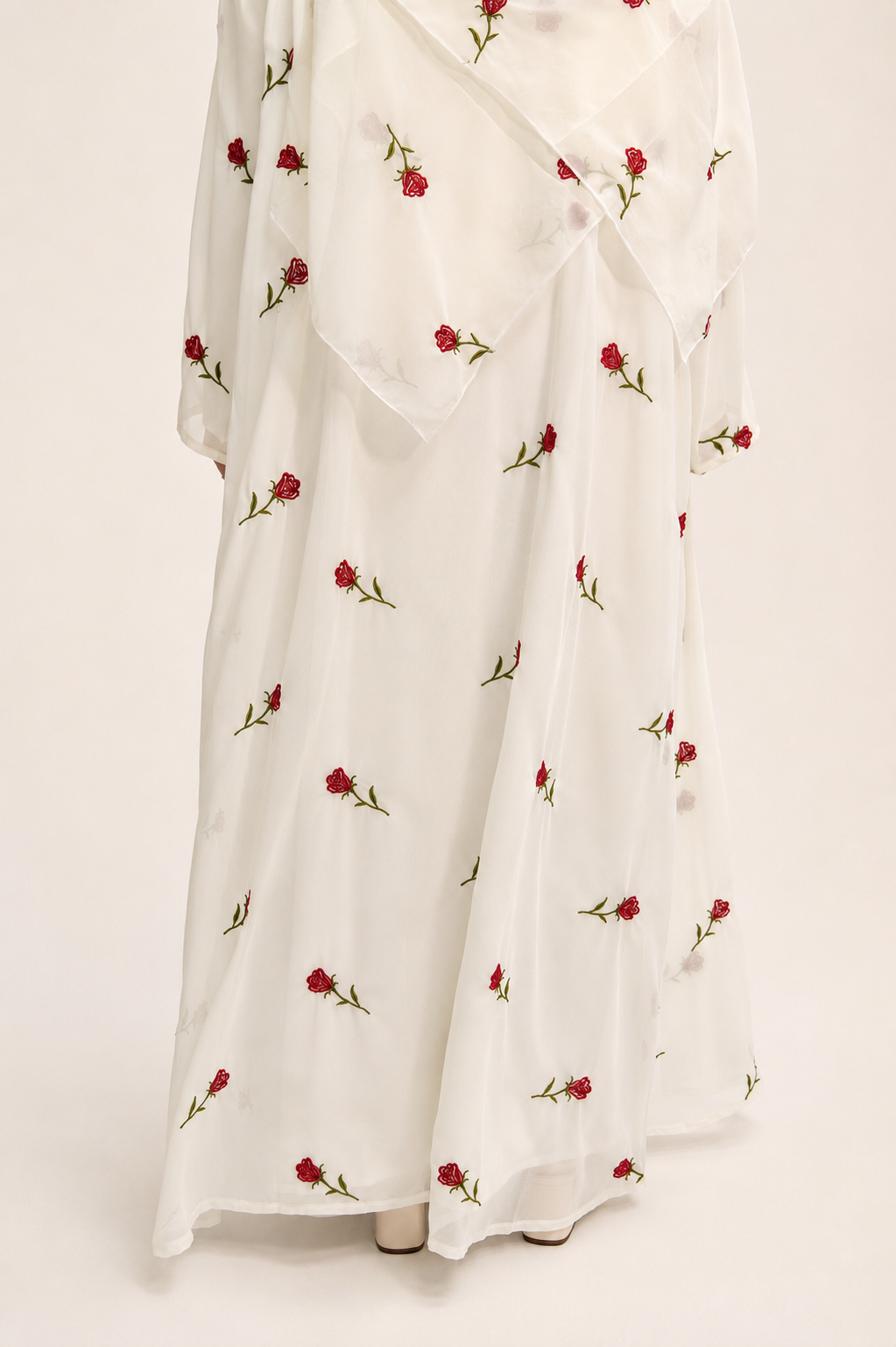Rose d'Amour Abaya in White