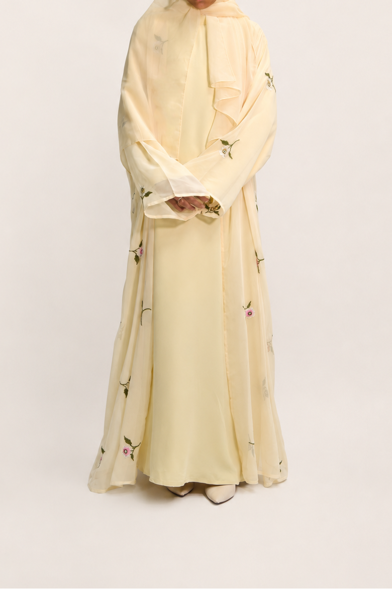 Très belle Abaya in Yellow