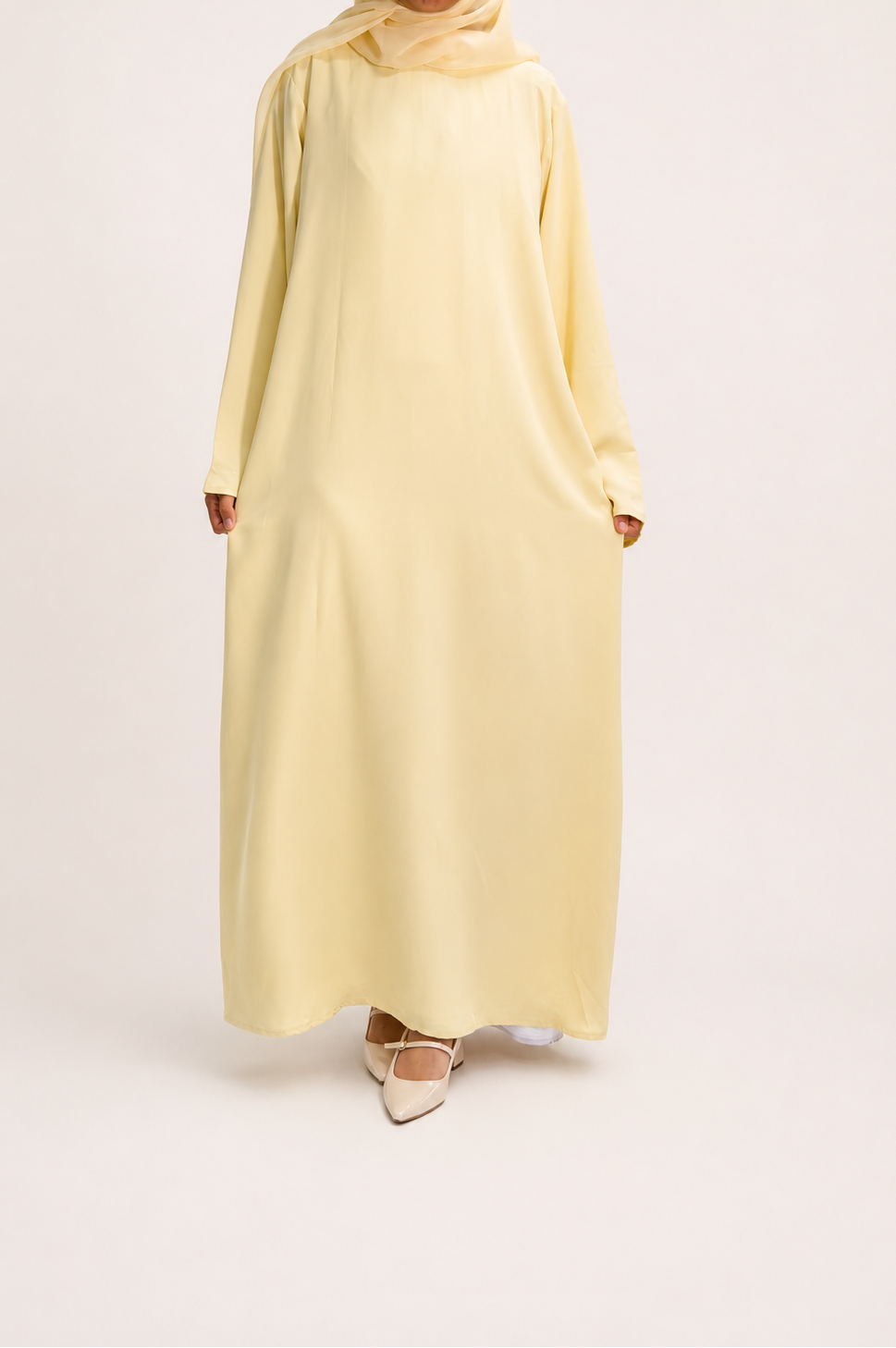 Très belle Abaya in Yellow