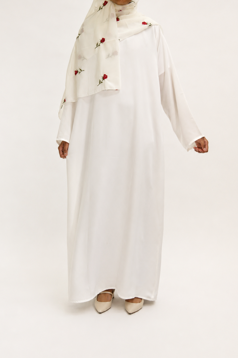 Rose d'Amour Abaya in White