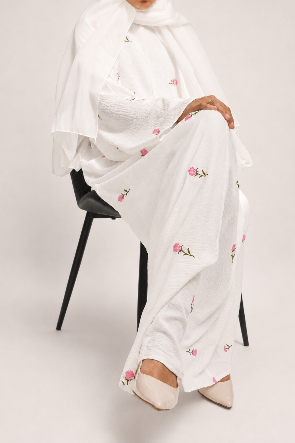 La Rose Délicate Abaya