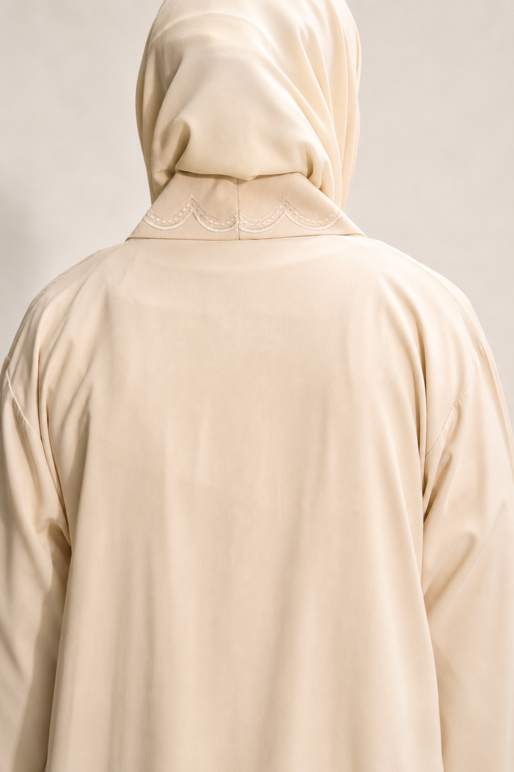 The Ivory Tie abaya